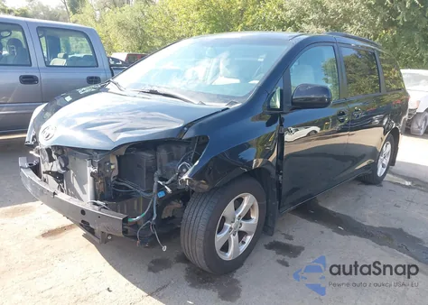 2014 Toyota Sienna Le V6 8 Passenger из США, поврежденный, VIN 5TDKK3DC6ES463130